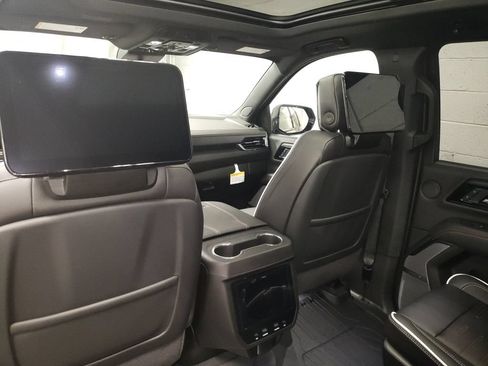 New 2026 GMC Yukon XL AT4 Ultimate AWD/4WD image 30