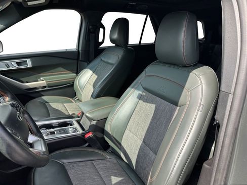 Used 2023 Ford Explorer Timberline w/ Timberline Technology Package image 9