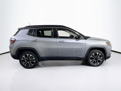 Used 2022 Jeep Compass Limited AWD/4WD image 4