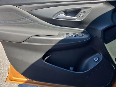 Used 2024 Buick Envista Sport Touring w/ Convenience I Package FWD image 26