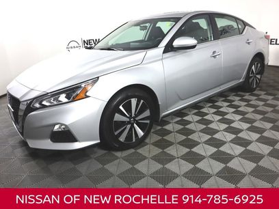 Certified 2022 Nissan Altima 2.5 SV