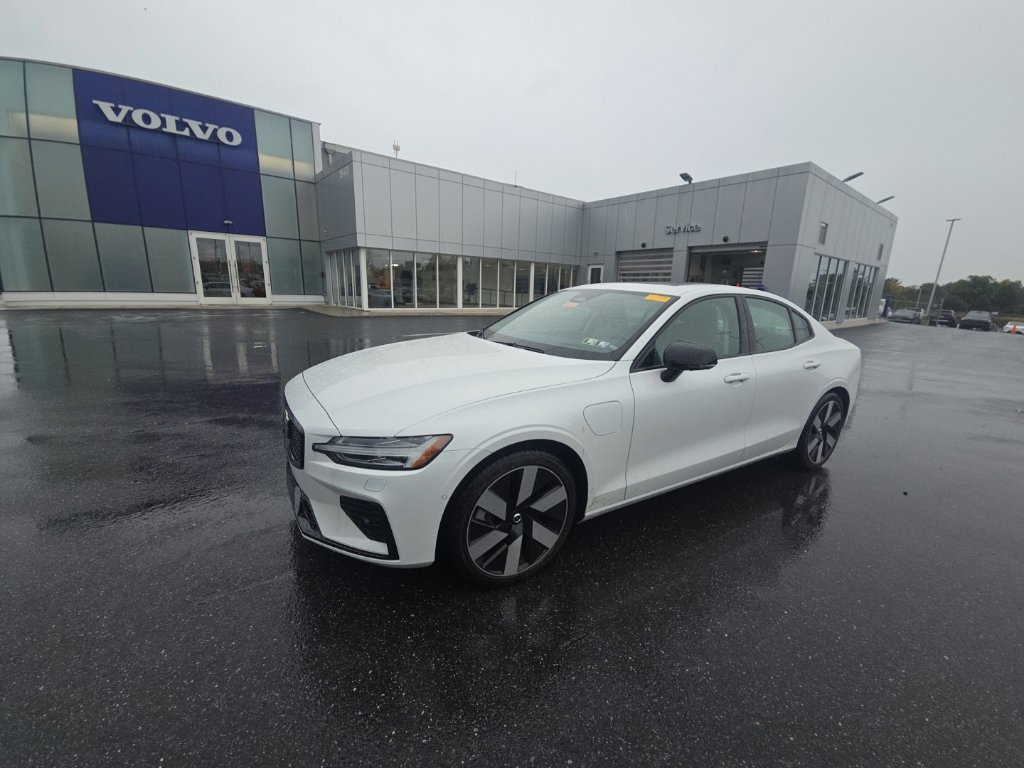 Used 2024 Volvo S60 T8 Ultimate w/ Climate Package AWD/4WD image 2