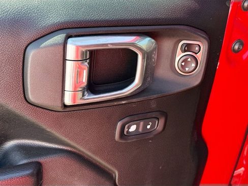 Used 2021 Jeep Wrangler Unlimited Rubicon image 19