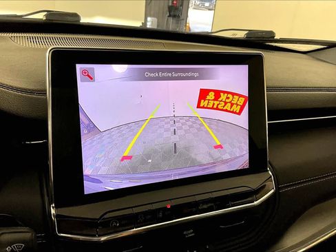 Used 2022 Jeep Compass High Altitude image 24