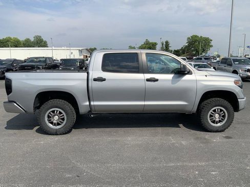 Used 2014 Toyota Tundra SR5 w/ TRD Off Road Package image 11