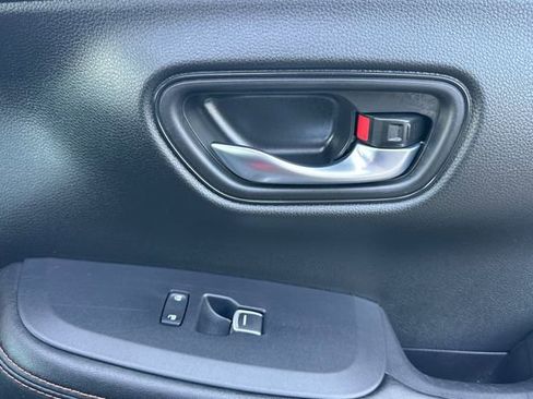 Certified 2025 Honda HR-V Sport image 21