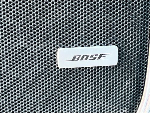 Used 2017 Chevrolet Suburban LT image 18