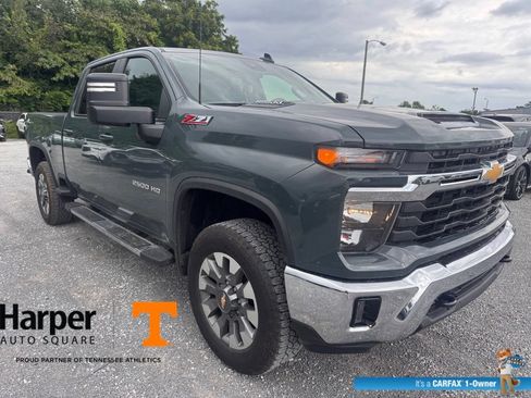 Used 2025 Chevrolet Silverado 2500 LT AWD/4WD image 6
