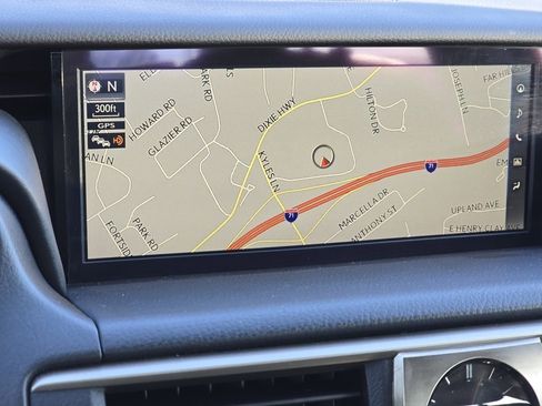 Used 2017 Lexus IS 300 300 w/ Navigation System Package image 9