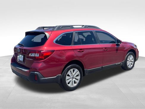Used 2019 Subaru Outback 2.5i Premium AWD/4WD image 8