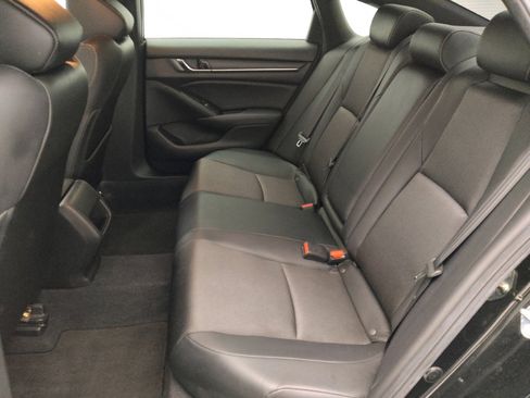 Used 2020 Honda Accord Sport image 18