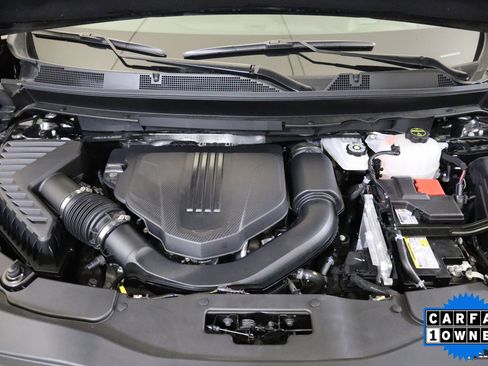 Used 2025 Chevrolet Traverse RS image 14