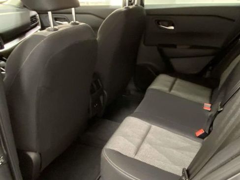 New 2026 Nissan Rogue SV FWD image 8