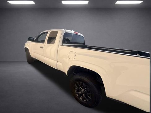 Used 2020 Toyota Tacoma SR RWD image 19