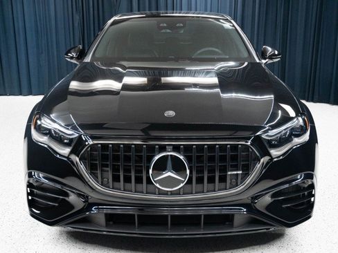 New 2026 Mercedes-Benz E 53 AMG e 4MATIC Sedan image 2