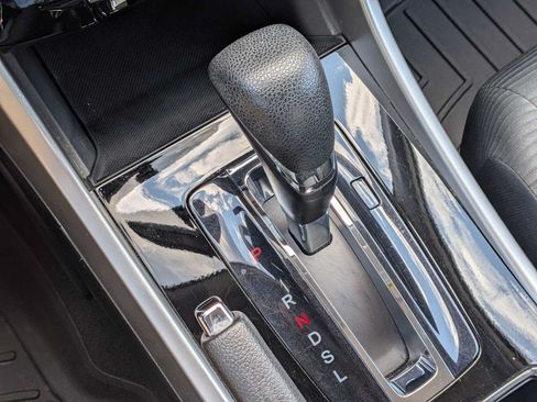 Used 2016 Honda Accord LX image 26