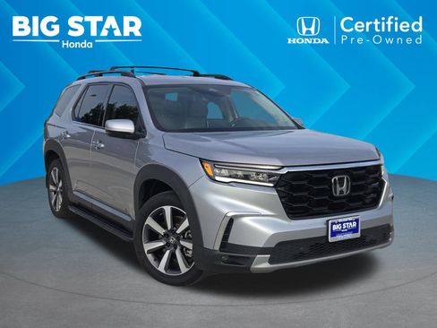 Certified 2025 Honda Pilot Touring image 1