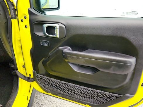 Used 2023 Jeep Wrangler Unlimited w/ Cold Weather Group image 25