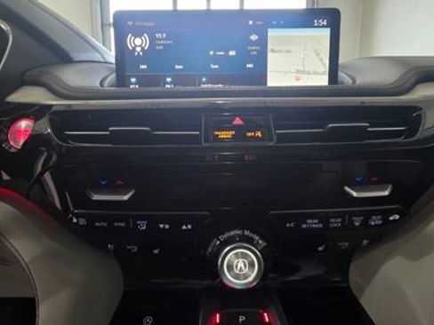 Used 2023 Acura MDX SH-AWD w/ Advance Package image 19