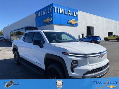 New 2025 Chevrolet Silverado EV LT