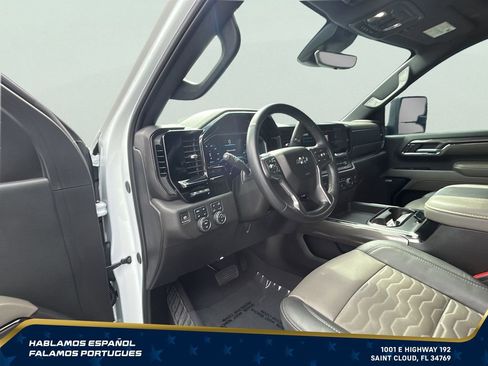 Certified 2024 Chevrolet Silverado 2500 ZR2 w/ Technology Package AWD/4WD image 13