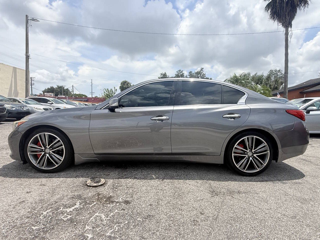Used 2014 INFINITI Q50 Premium w/ Technology Package RWD image 7