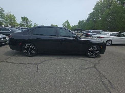 Certified 2025 BMW 750e xDrive image 12