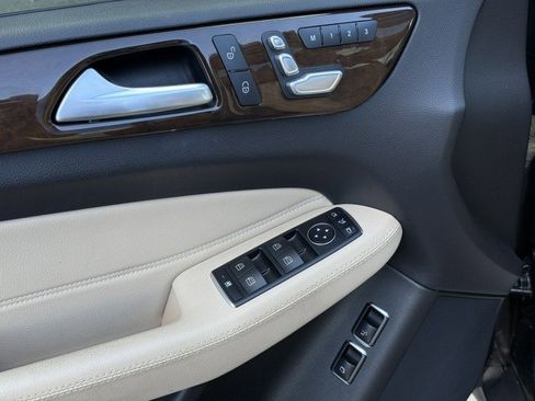 Used 2019 Mercedes-Benz GLS 450 4MATIC image 13