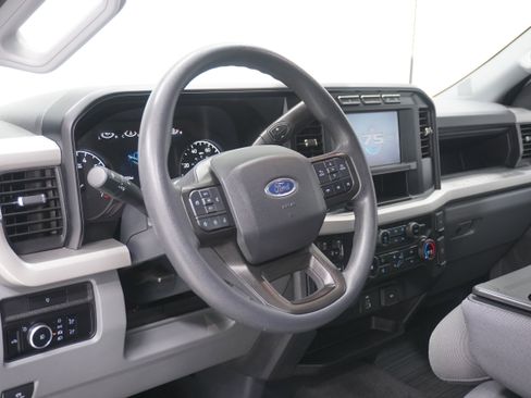 Used 2023 Ford F250 XL w/ STX Appearance Package AWD/4WD image 7
