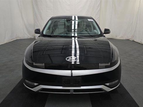 Used 2023 Hyundai Ioniq 5 SEL image 2