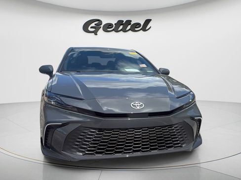 Used 2026 Toyota Camry SE w/ Multimedia Upgrade Package FWD image 8