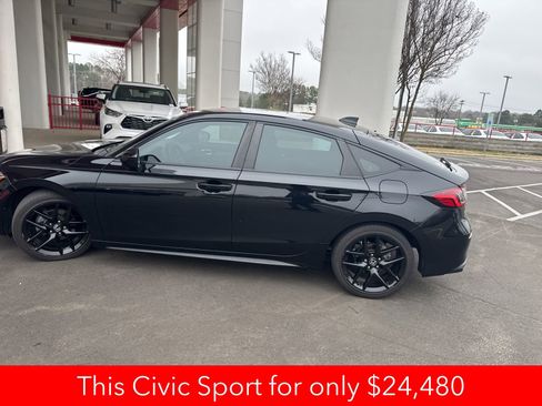 Used 2023 Honda Civic Sport image 16