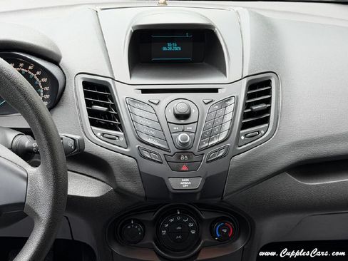 Used 2014 Ford Fiesta S FWD image 17