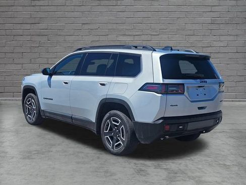 Used 2026 Jeep Cherokee Limited AWD/4WD image 3