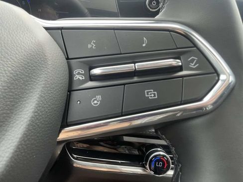 New 2027 Chevrolet Equinox LT w/ Convenience Package II FWD image 14
