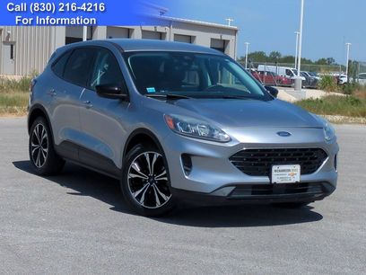 Used 2022 Ford Escape SE w/ SE Sport Appearance Package