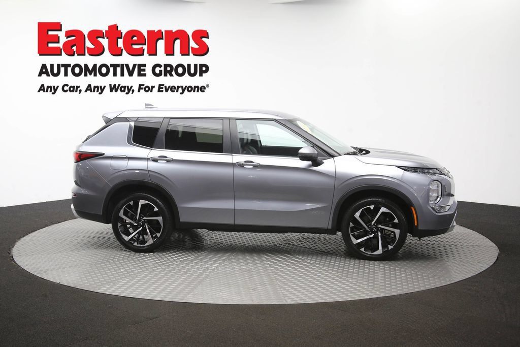 Used 2024 Mitsubishi Outlander SE AWD/4WD image 48