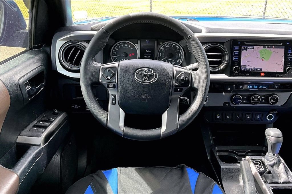Used 2017 Toyota Tacoma Limited RWD image 5