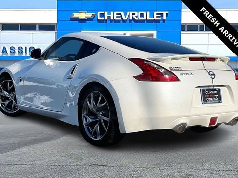 Used 2014 Nissan 370Z Touring w/ Sport Package image 4