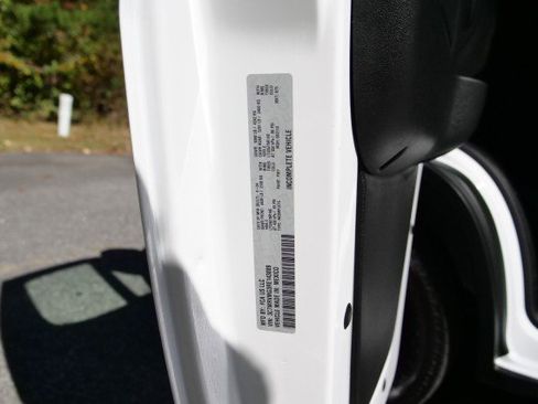 Used 2024 RAM ProMaster 3500 w/ Quick Order Package 22G SLT image 52