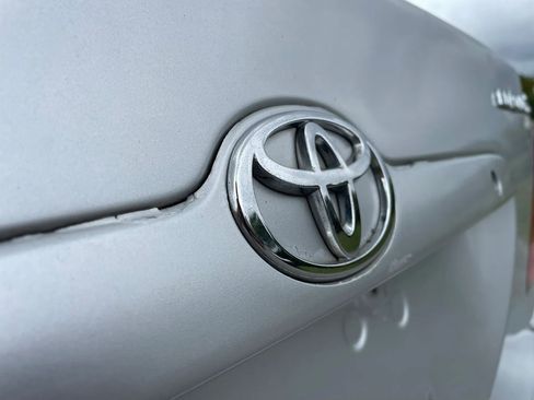 Used 2007 Toyota Corolla CE image 9