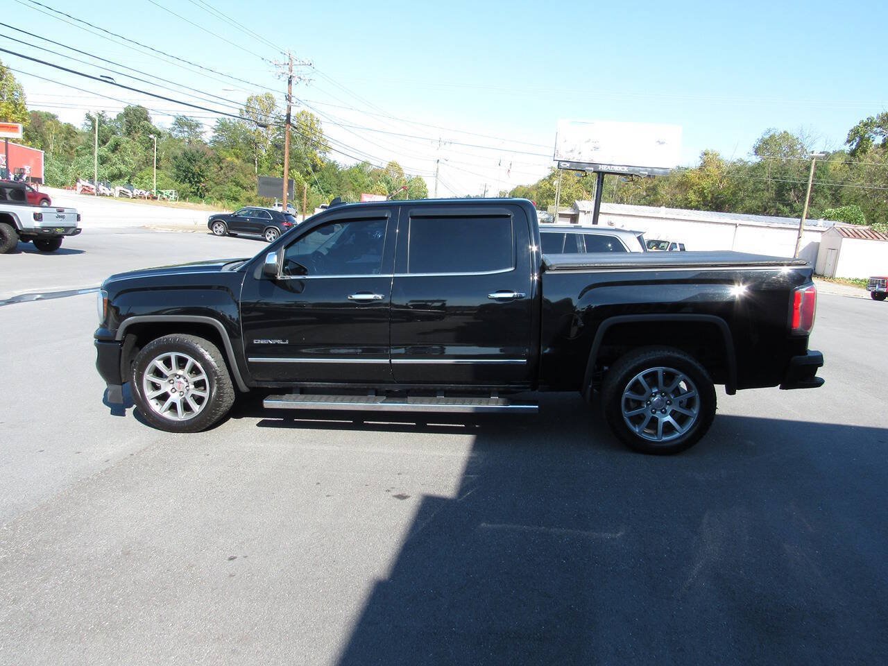 Used 2017 GMC Sierra 1500 Denali AWD/4WD image 7