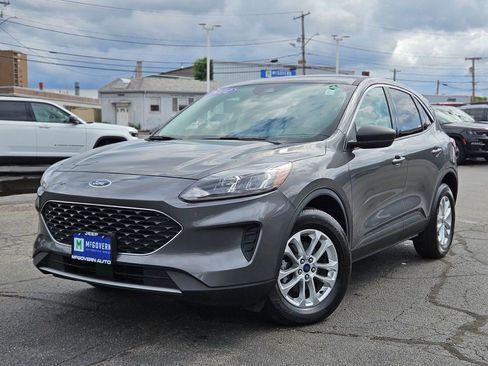 Used 2022 Ford Escape SE image 1