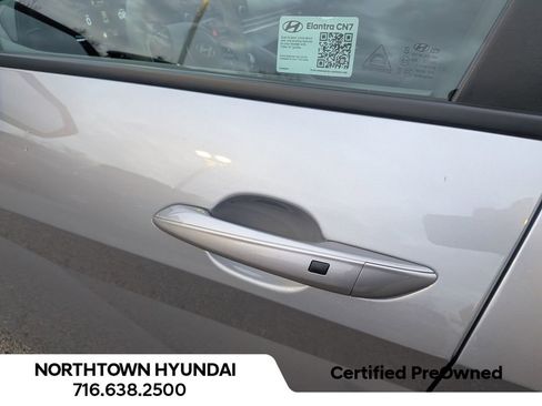 Certified 2025 Hyundai Elantra Sport image 36