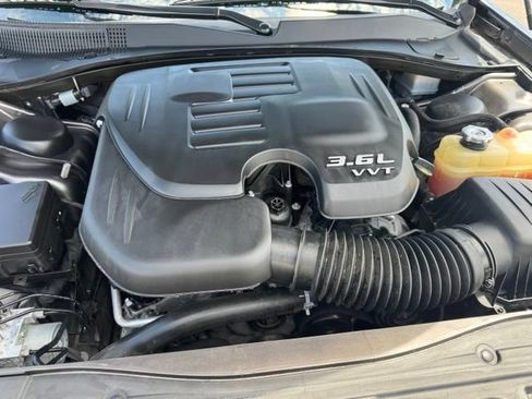 Certified 2021 Chrysler 300 Touring L AWD/4WD image 29