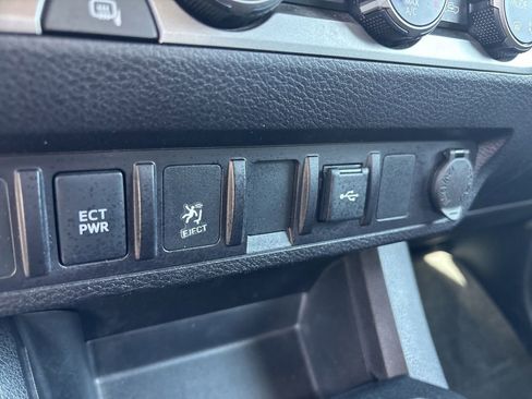 Used 2022 Toyota Tacoma SR w/ SX Package AWD/4WD image 24