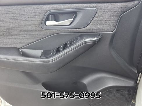 Used 2021 Nissan Rogue SV FWD image 28