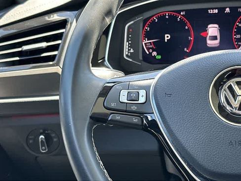 Used 2021 Volkswagen Jetta SEL Premium FWD image 9