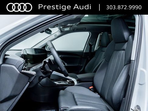 Used 2025 Audi Q5 Premium Plus w/ Premium Plus AWD/4WD image 5