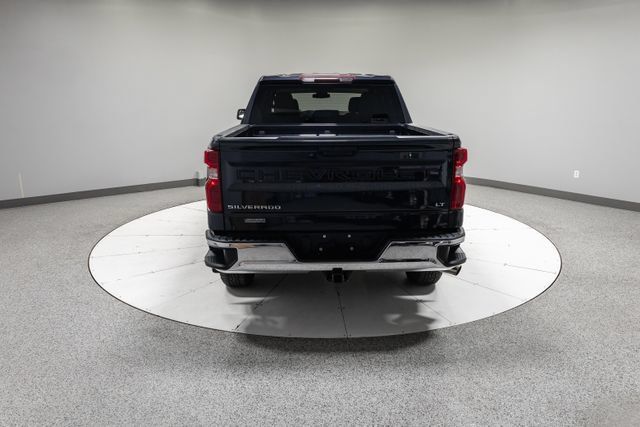 Used 2022 Chevrolet Silverado 1500 LT AWD/4WD image 30
